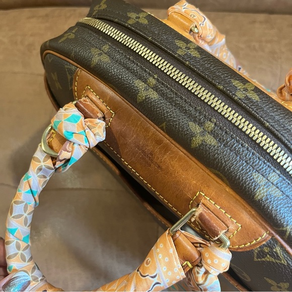 Authentic Vintage Louis Vuitton monogram trouville handbag - Picture 7 of 11